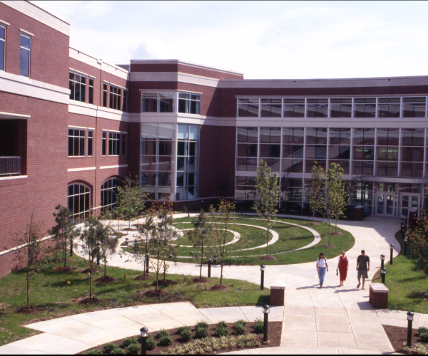 Business and Aerospace Building 1997